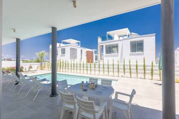Villa for 8 People in Protaras, South Cyprus, Photo 3