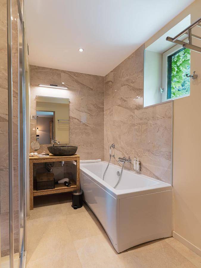 Hôtel pour 2 personnes, avec Terrasse ainsi que Jardin et Piscine dans Conques-en-Rouergue - 4