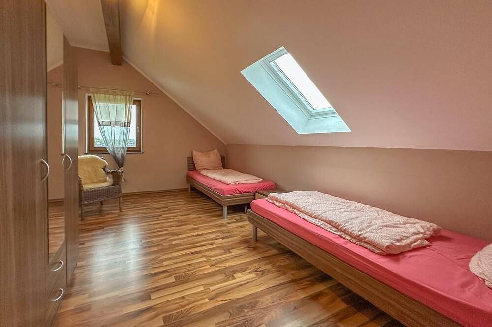 Geräumiges Haus mit Spa-Bad in ruhiger Lage in Feuerscheid, Eifelkreis Bitburg-Prüm