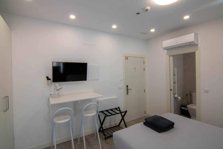 Gîte pour 2 personnes, avec terrasse à León - 4