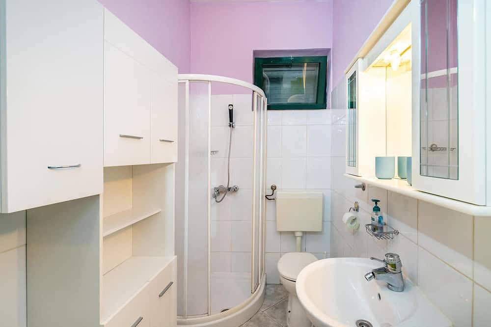 Ganze Wohnung, Atemberaubende 1-Zimmer-Wohnung in Jasenice in Maslenica, Zadar