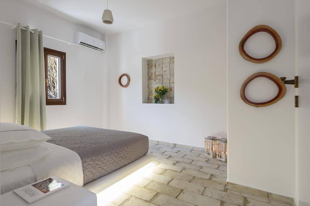 Ganze Wohnung, Elia Residences 2 bedrooms luxury apartment near town in Karterados, Santorin