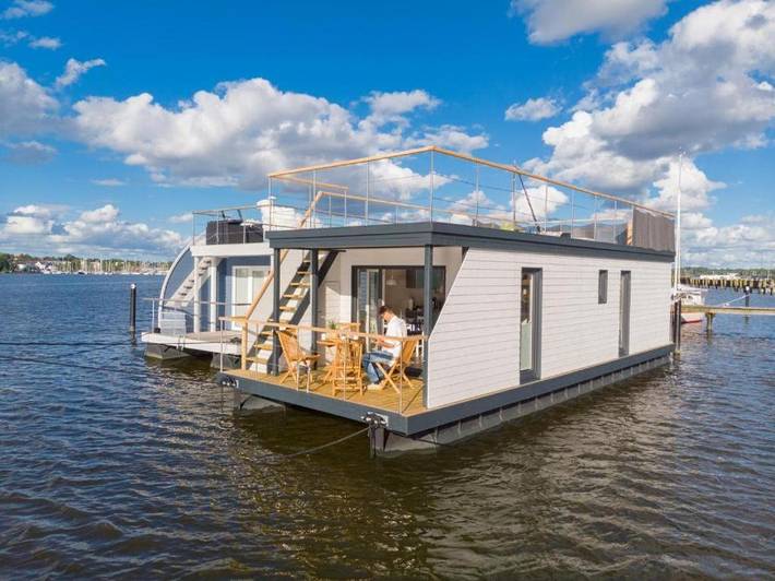 Boot für 5 Personen, mit Terrasse und Ausblick an der Schlei-Ostsee
