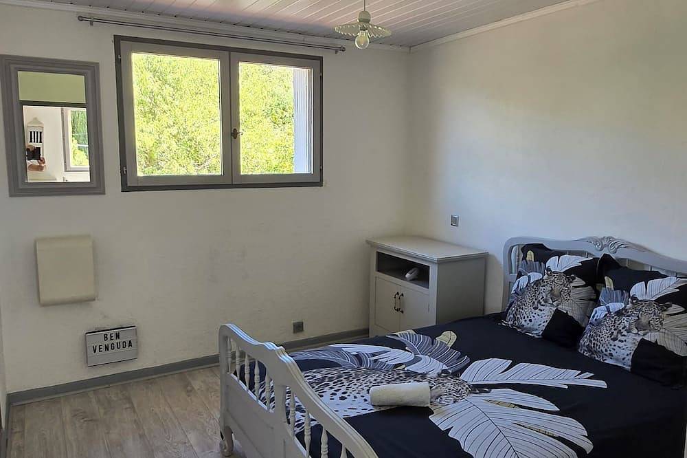 Guesthouse Provençal in Vitrolles, Istres region