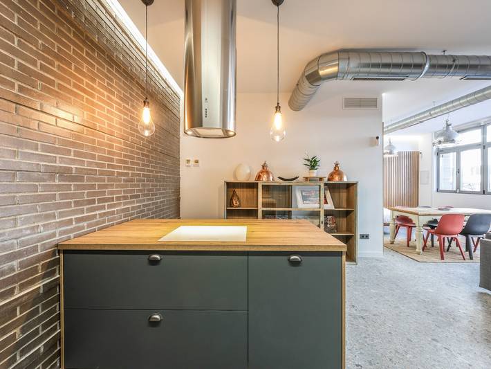 Apartamento entero, Apartamento industrial con parking - 4 pers. in Madrid, Área Metropolitana de Madrid