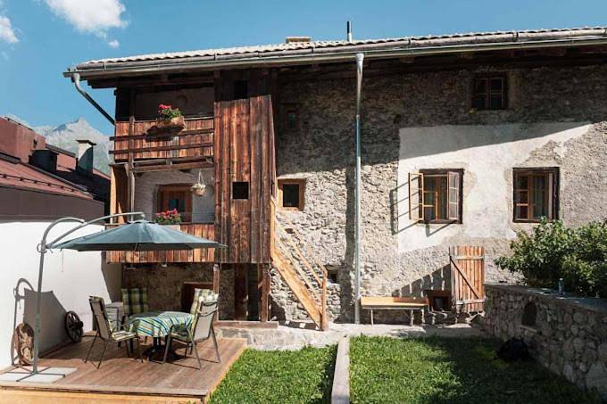 Ferienwohnung für 10 Personen, mit Balkon und Terrasse sowie Garten und Sauna in Nauders