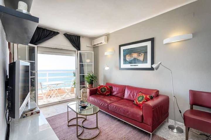 Ferienwohnung für 4 Personen, mit Balkon und Terrasse sowie Ausblick in Pineda de Mar