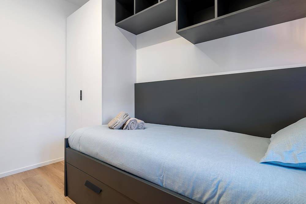 Ganze Wohnung, Ideal long stay: central, parking and pool in Sant Pol de Mar, Costa del Maresme