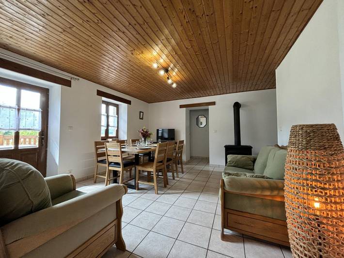 Gîte pour 8 personnes, avec jacuzzi et terrasse à La Chabanne - 3