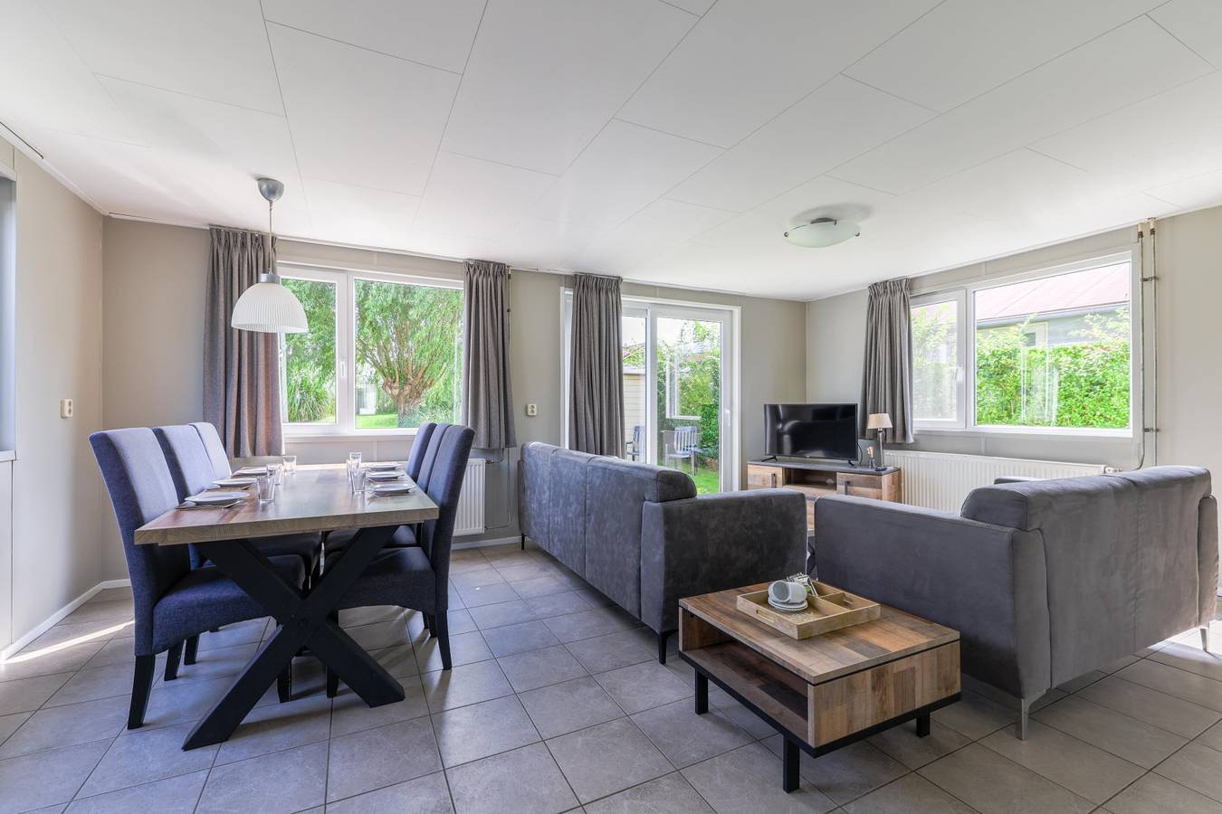 6-Personen-Ferienhaus in Wervershoof am Wasser und nahe dem Ijsselmeer. in Ijsselmeer