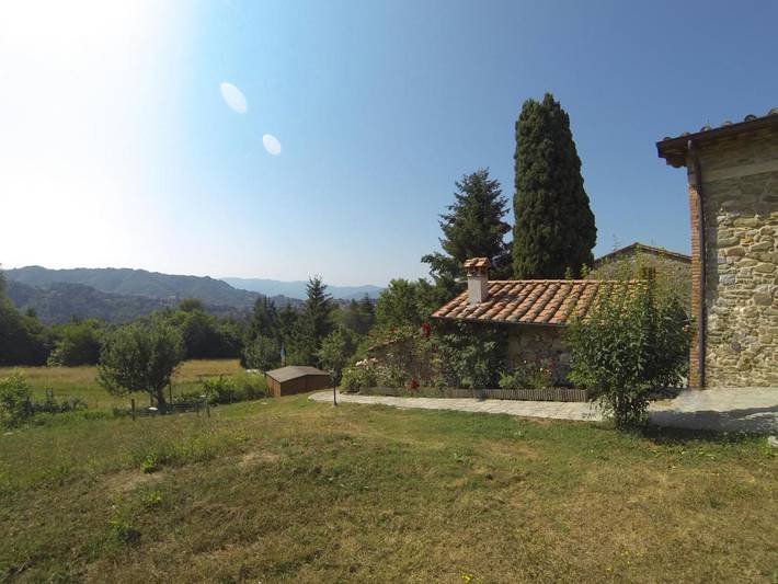 Maison de campagne pour 3 personnes, avec Jardin et Piscine à Barga - 2