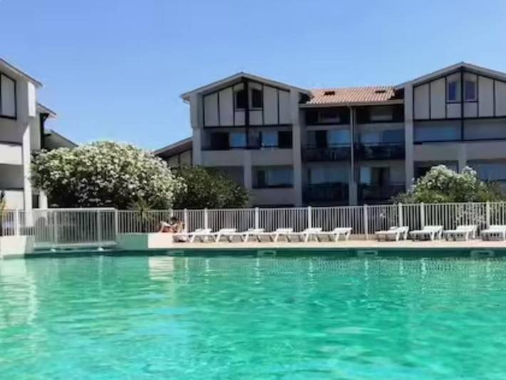 Location de vacances pour 2 personnes, avec bassin pour enfant dans Golf d'Ilbarritz - 2