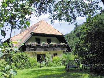 Ferienwohnung für 2 Personen, mit Terrasse und Garten in Horben