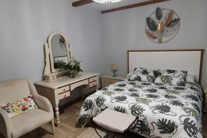 Finca Vistas al Teide, mit Privat Pool und Whirlpool, WLAN und Sat-TV in Pino Alto, Santa Úrsula
