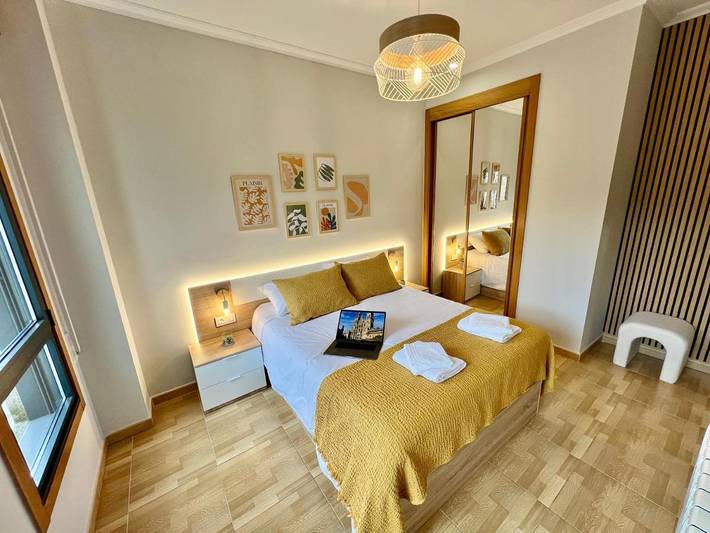 Apartamento de vacaciones para 5 personas, con vistas y terraza - 1