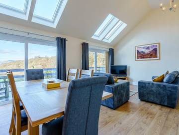 Log Cabin for 6 People in Argyll & Bute, Scotland, Photo 4