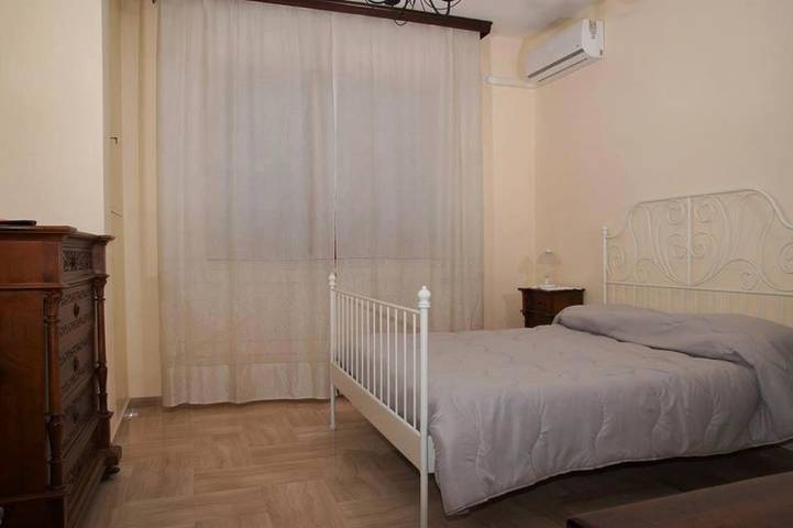 Location de vacances pour 3 personnes, avec jardin à Andria - 2