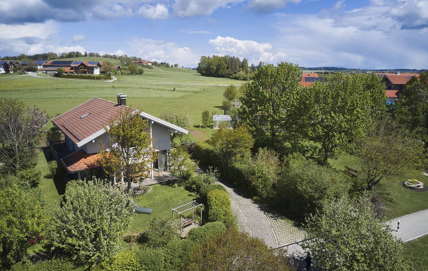 Chalet Waging am See - Ferienhaus für 9 Personen ruhig mit großem Garten, Nähe See in Waging am See, Rupertiwinkel