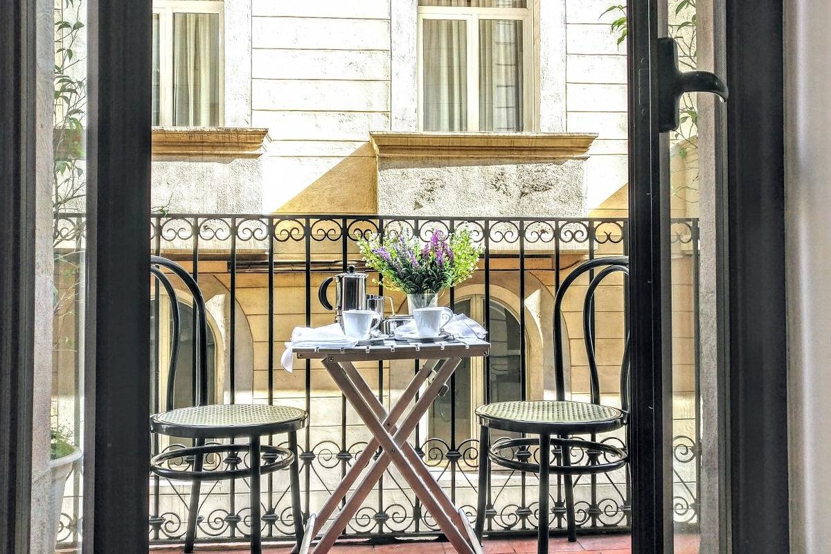 Entire apartment, La Rambla spacious 3Br monthly rental - Parsifal in Barcelona Centre, Barcelona