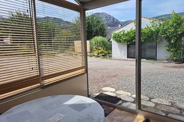 Gîte pour 2 personnes, avec jardin dans Banat