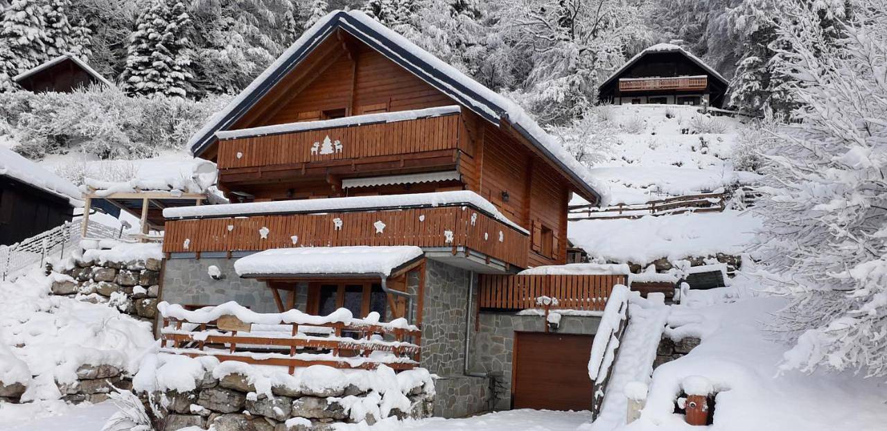 Appartement entier, Apartment (4 Adults + 2 Children) in Aillon-le-Jeune, Région de Chambéry