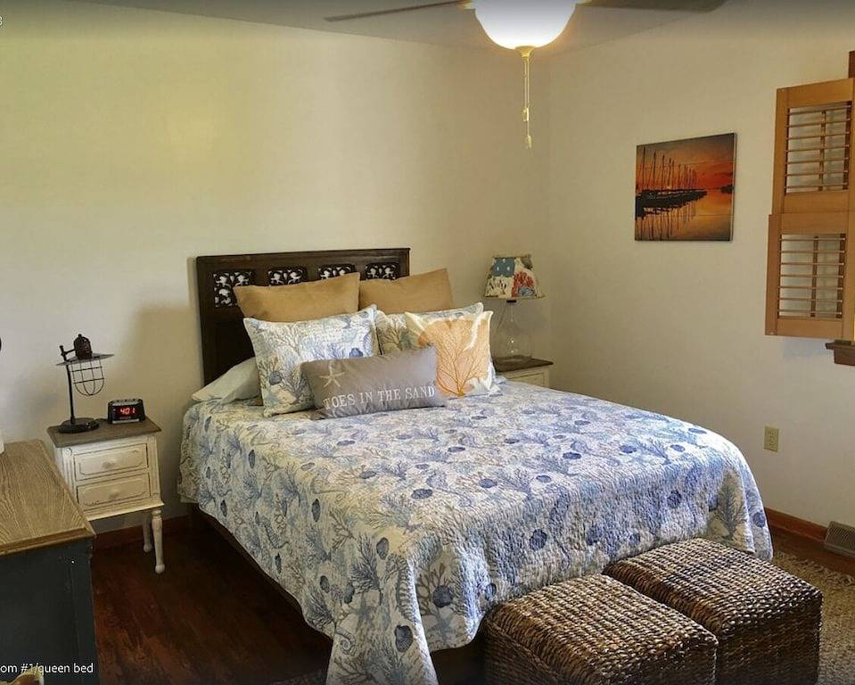 Whippoorwill Cottage - Dock, Fire Pit, Boat Launch, Spectacular Views in Lake Anna