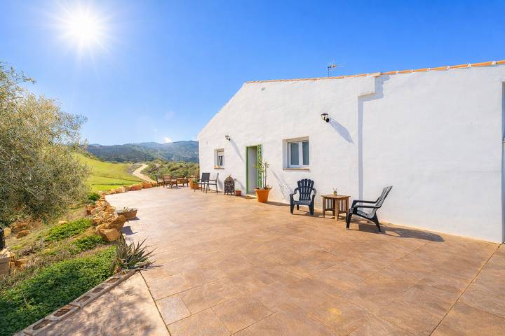 Gîte pour 5 personnes, avec jardin et terrasse à Casabermeja - 4