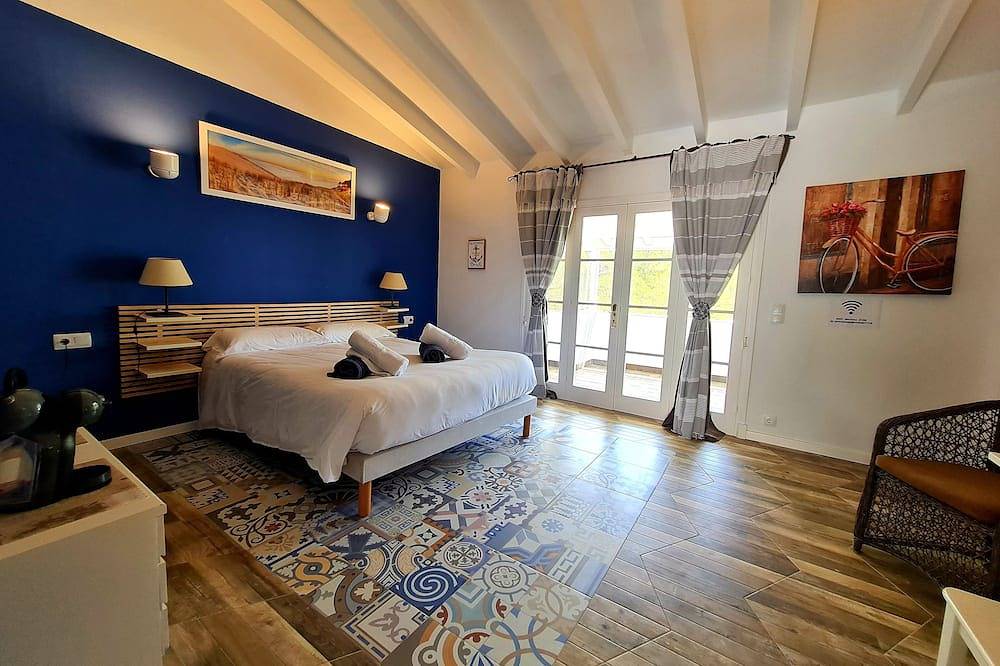 Galdana's House! Magnificent 6 bedroom villa with pool! in Cala Galdana, Ferreries