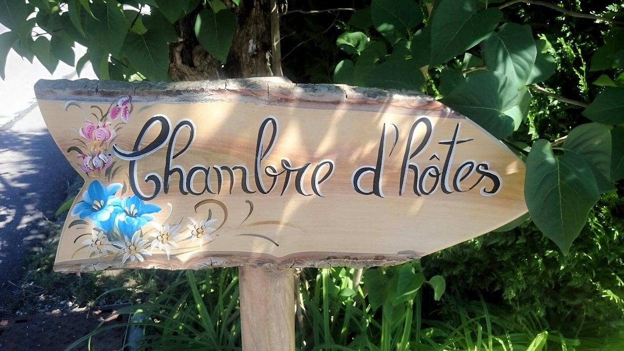 Au Chalet Fleuri - Chambre Sérénité in Saint-Martin-Bellevue, Région d'Annecy