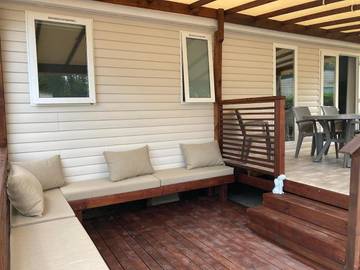 Camping pour 4 personnes, avec piscine et terrasse à Vias