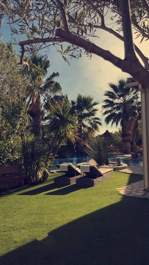Location de vacances pour 6 personnes, avec piscine et sauna ainsi que jardin et vue à Saint-Geniès-de-Fontedit - 3