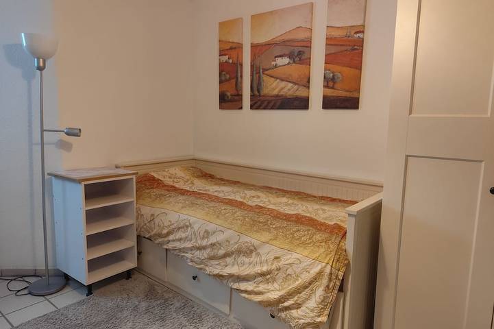 Ganze Wohnung, **Gemütliches Apartment in Köln-Holweide – ruhig, zentral & gut angebunden** in Mülheim Köln, Köln