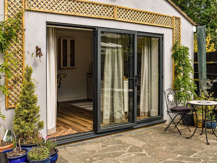 Cottage for 4 people, with garden in Surrey
