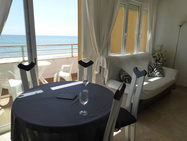 Appartamento intero, Attico con 1 camera da letto in prima linea sulla spiaggia in Urbanización Roquetas de Mar, Roquetas de Mar