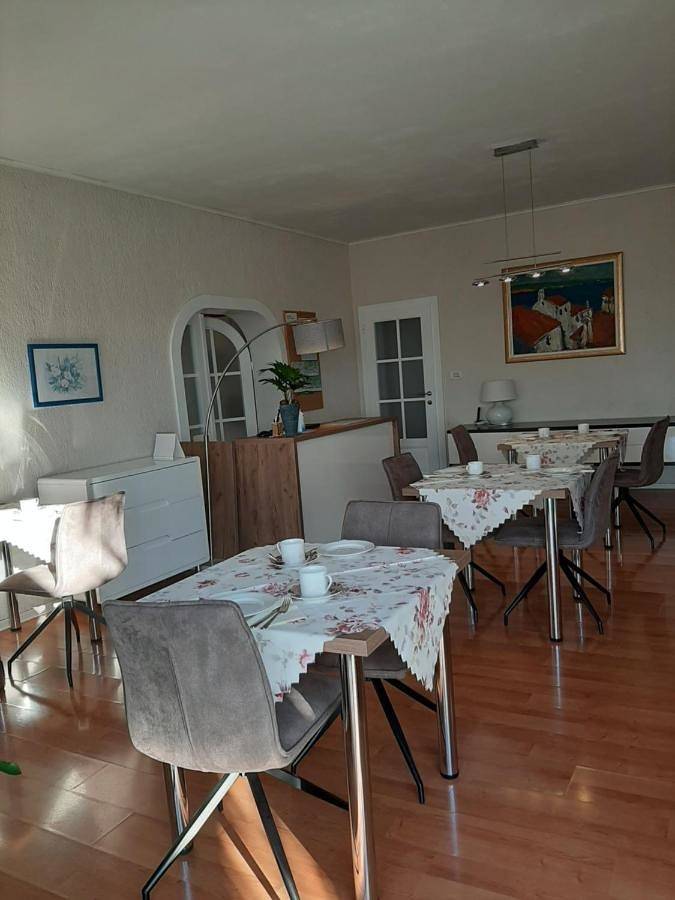 Chambre d’hôte pour 2 personnes, avec jardin ainsi que piscine et vue dans Grad Opatija - 3