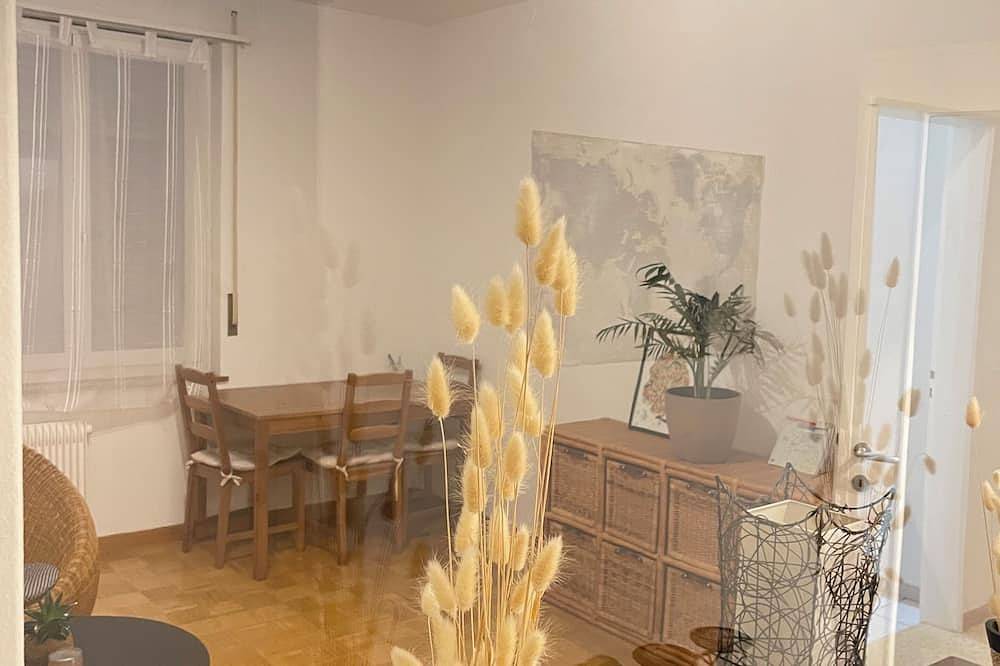 Ganze Wohnung, Minimalist space in Biel/Bienne, Biel Seeland