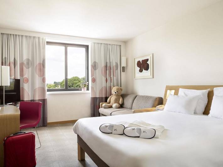 Hôtel pour 4 personnes, avec piscine à Roissy-en-France - 2