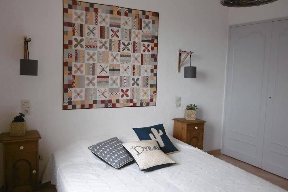 Ganze Wohnung, Unabhängiges Ferienhaus in privatem Haus in Ceyreste, 10 Minuten von den Stränden entfernt in Ceyreste, Marseille und Umgebung