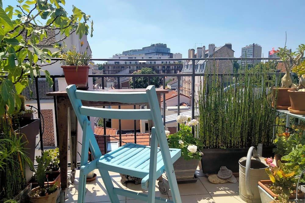 Entire apartment, Charming apartment, bright, quiet, large balcony 2 minutes from the Paris metro. in Malakoff, Hauts-de-Seine