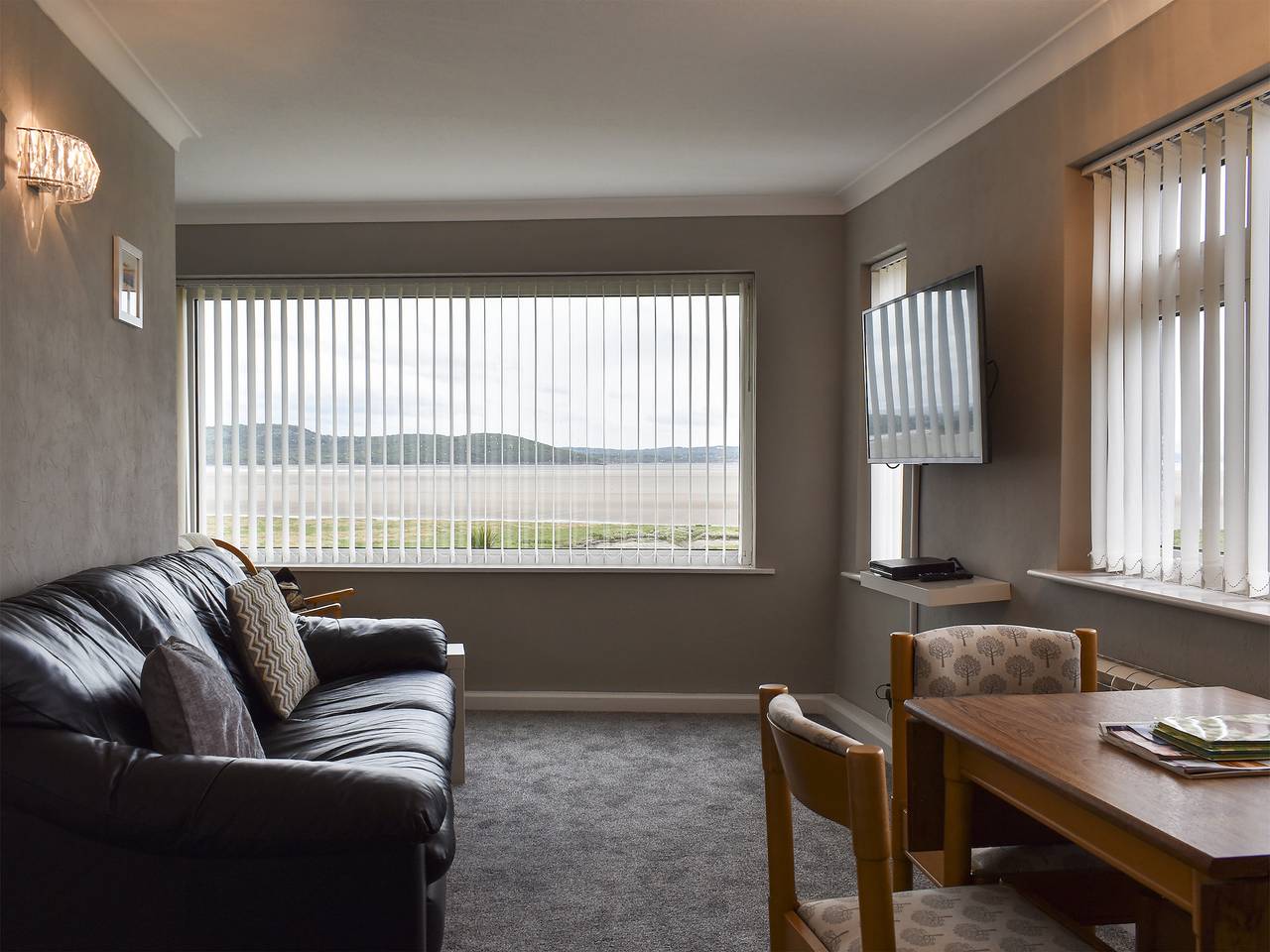 Dolphin Cottage in Grange-over-Sands, Lake District