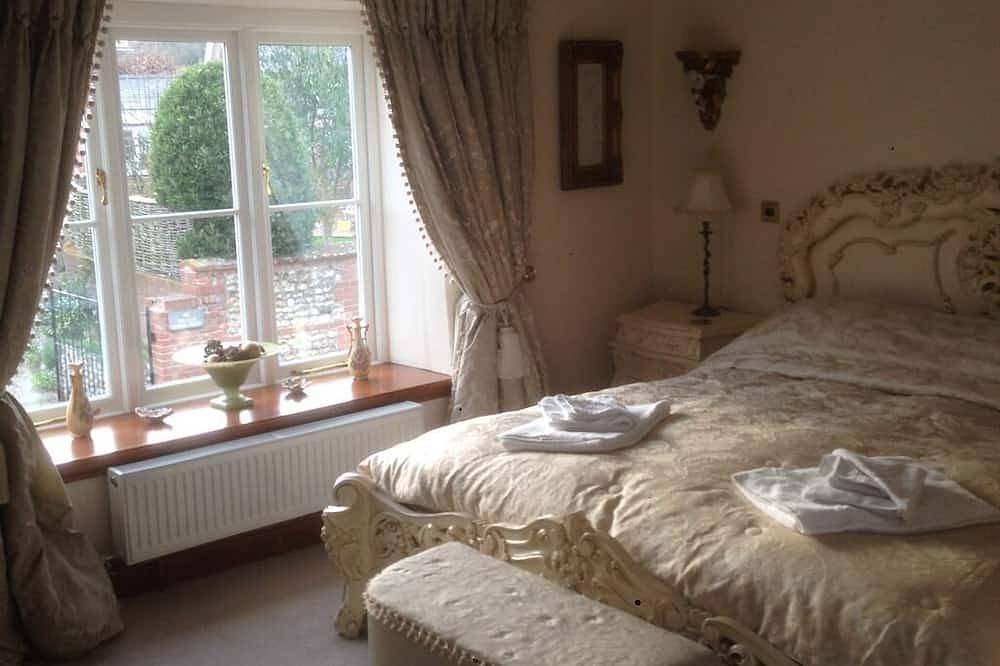 Double superior Rm4 Serenade in Ryburgh, Norfolk