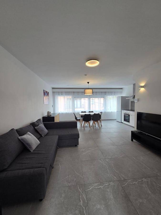Gîte pour 4 personnes, avec balcon dans Gosselies