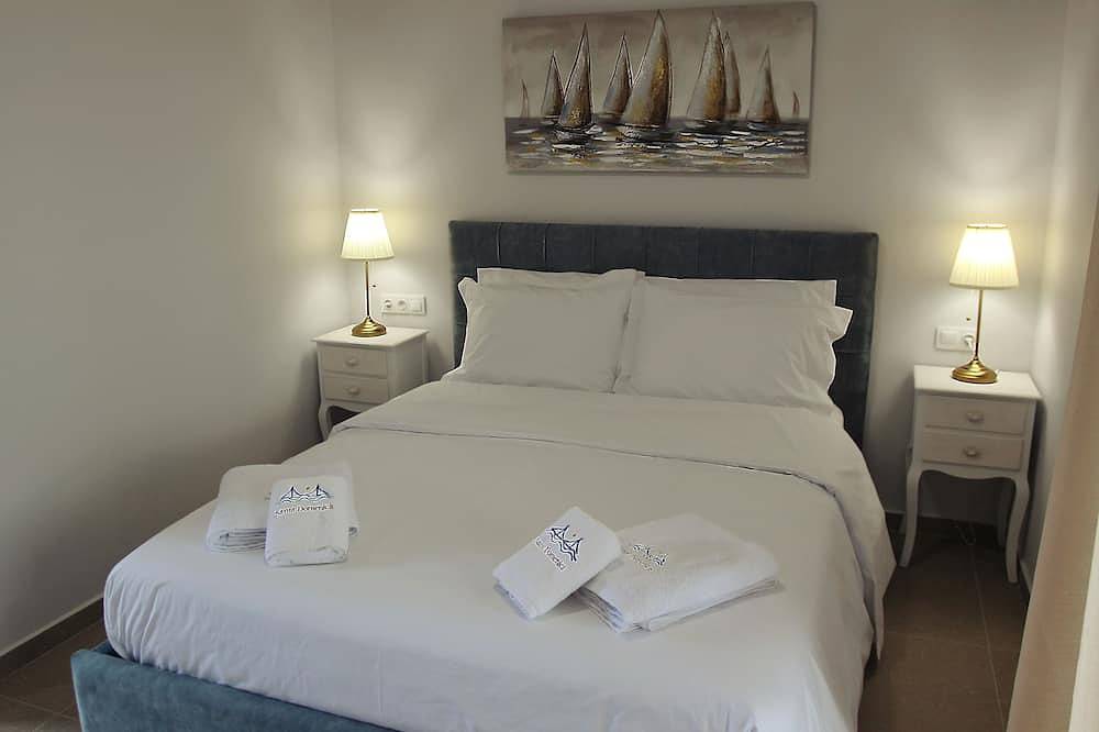 Ganze Wohnung, Double Room by the Sea - Santa Domenica Nafpaktos in Region Ätolien-Akarnanien