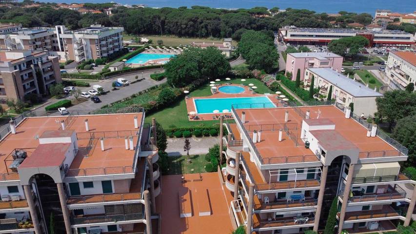 Appart’hôtel pour 4 personnes, avec terrasse et piscine, animaux acceptés