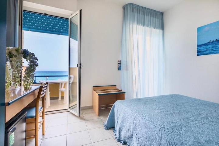 Hôtel pour 2 personnes, avec piscine ainsi que vue et terrasse, animaux acceptés