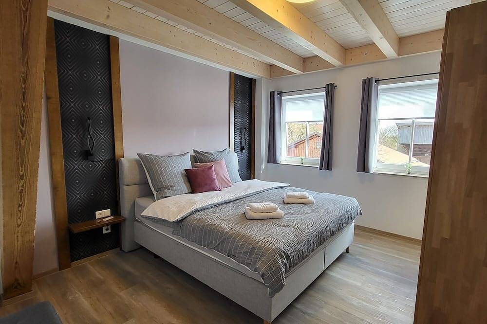 Ganze Wohnung, Ferienwohnung 3 mit komfortablem Boxspringbett in Feuchtwangen, Romantische Straße