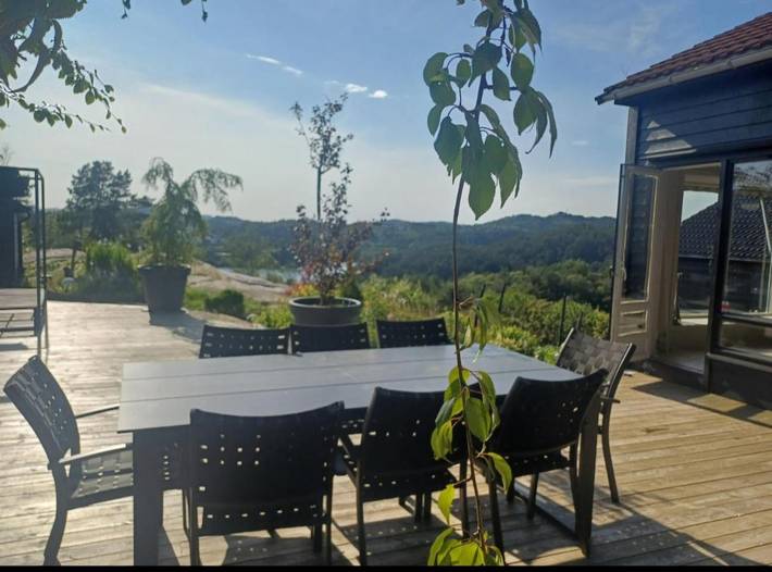 Villa voor 10 personen, met uitzicht en terras, met huisdier in Bergen