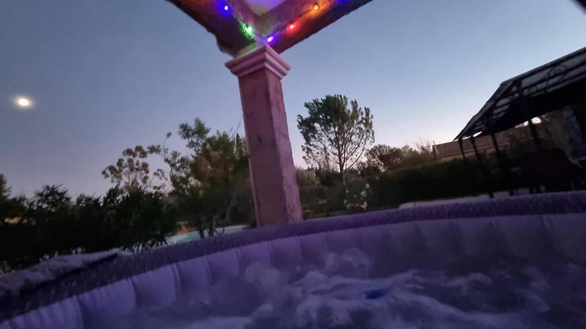 Location de vacances pour 4 personnes, avec piscine ainsi que jardin et vue à Garéoult - 3