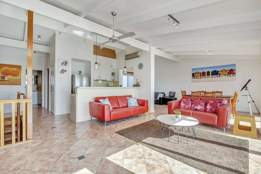 Queensland South ~ Aldinga Beach - Beachfront Bliss with Stunning Sea Views in Aldinga Beach, City of Onkaparinga