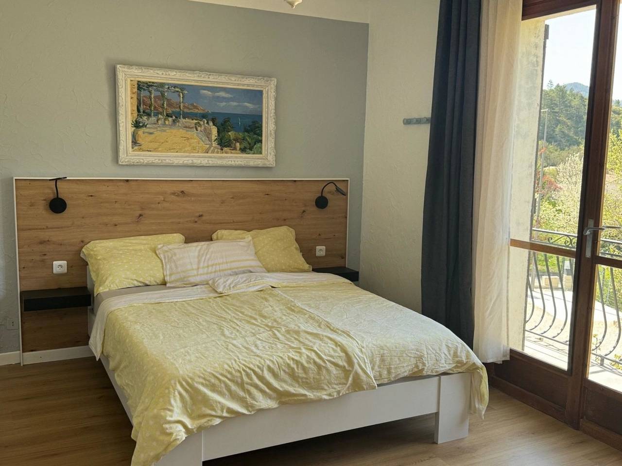 Superior-Vierbettzimmer mit Balkon(3) in Castellane, Verdon Regional Natural Park